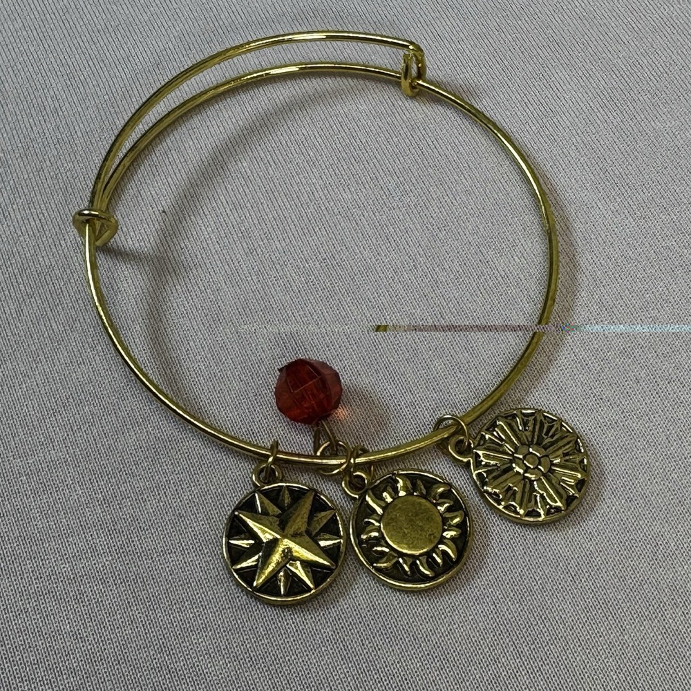 Gold Tone Star Sun Charm Expandable Bracelet Celestial‎
